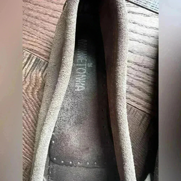 Minnetonka Moccasins Kitty Hardsole Gray Non-Slip Comfortable Womens Size 9 EUC - Picture 7 of 12